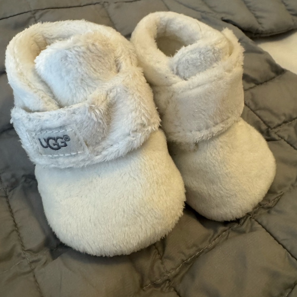UGG Infant Booties in Soft Cream